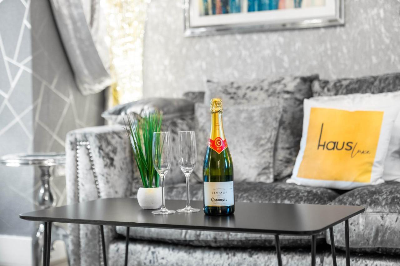 Luxury City Centre Apartment - Parking - Smart Tv - Wifi - Intercom Birmingham Dış mekan fotoğraf